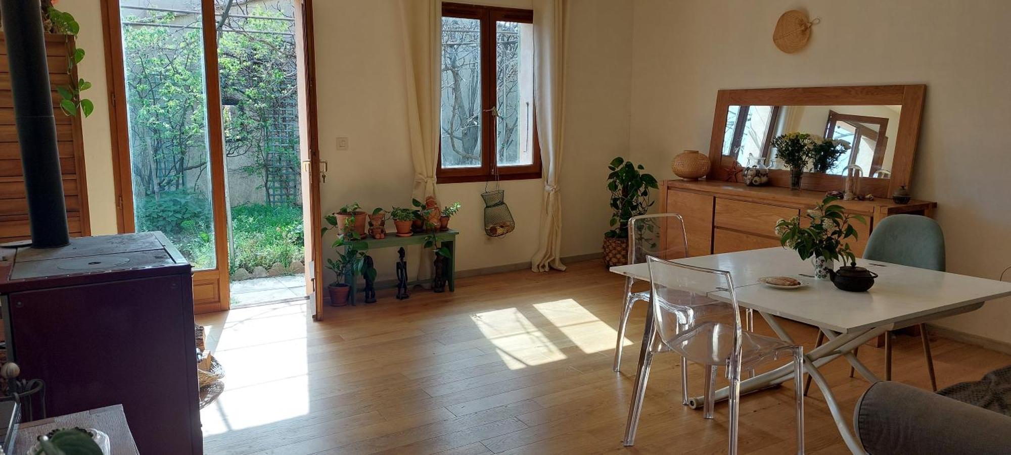 Villa 80 M2 Jardin Terrasse 3 Chambres Provence Volx ภายนอก รูปภาพ